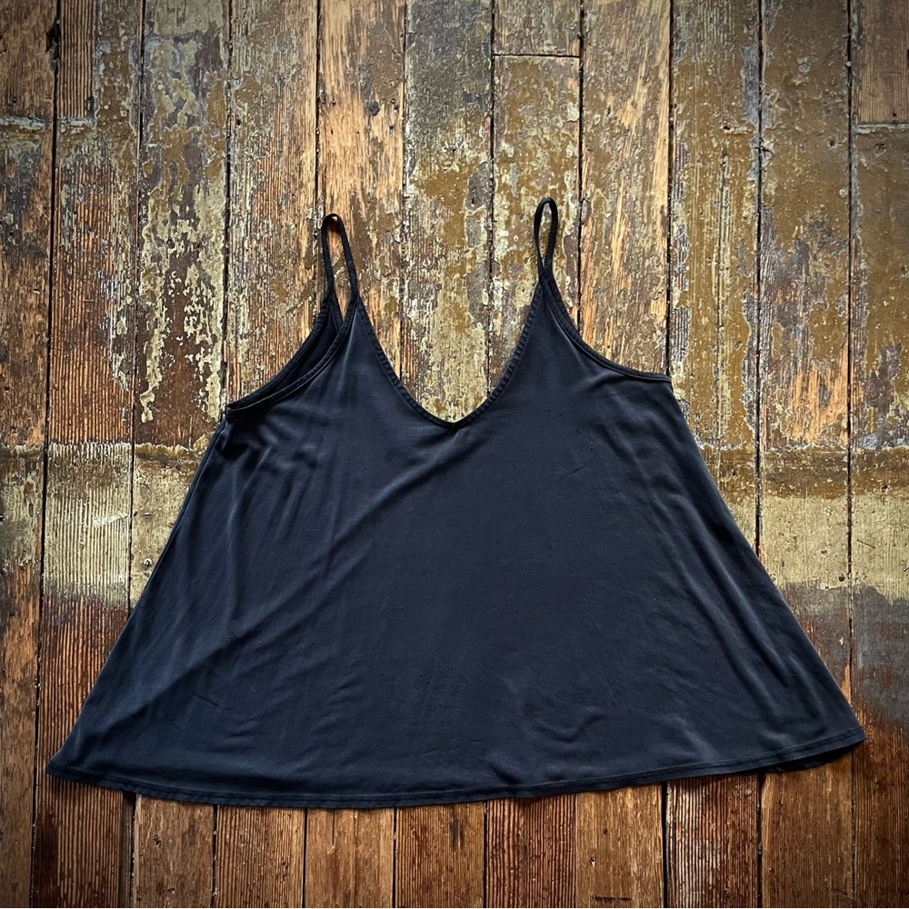 Silence & Noise (size M) Black Cami